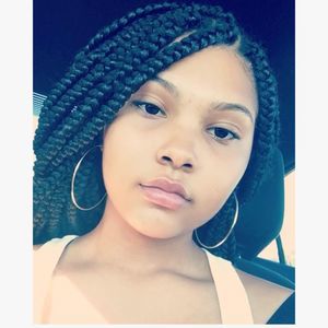 Meet your Posher, Julianne